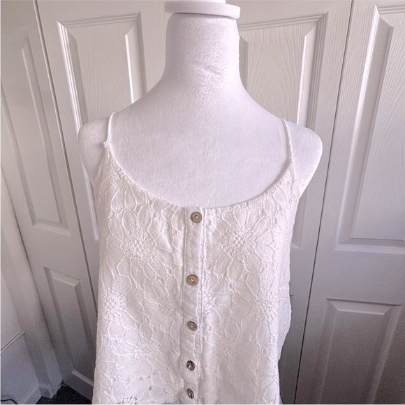 Painted Threads Elegant White Lace Top - Picture 3 of 4